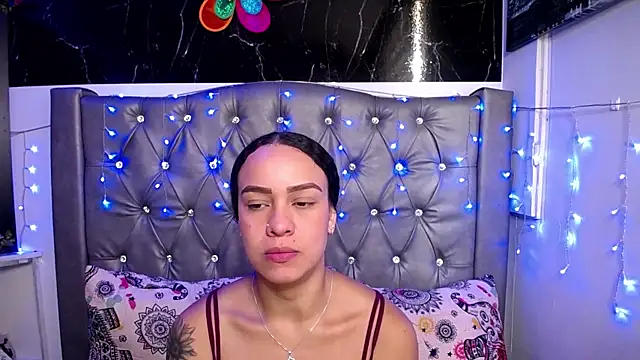 LAILAGUMMY online show from 01.23.25