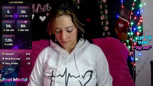 CiaraaSweet online show from 12.04.24