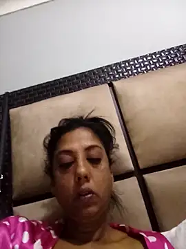 Snapshot of Mahi4luv chatting on 02.05.26 Mahi4luv online show from 02.05.26