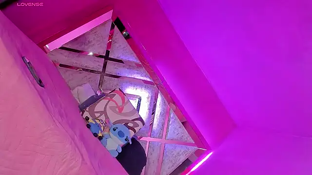 anapuala sexxx online show from 12.21.24