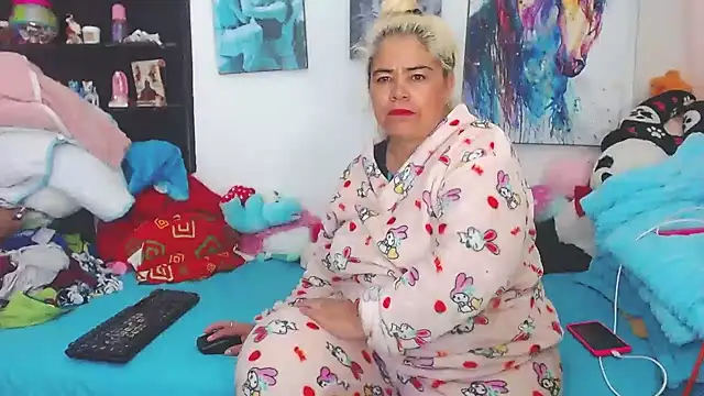 estrellita fugaz16x online show from 01.28.25