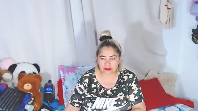 estrellita fugaz16x online show from 09.10.25