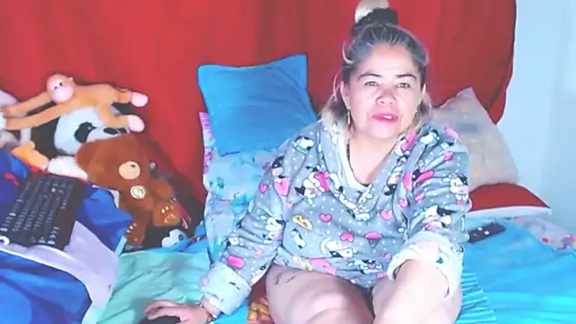 estrellita fugaz16x online show from 10.17.25