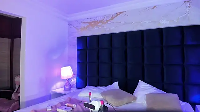 Maddysex  online show from 09.25.25