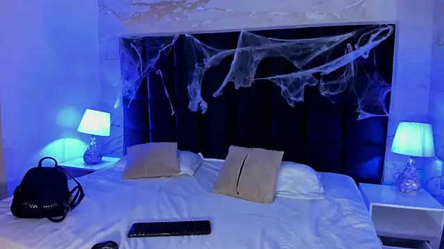 Maddysex  online show from 10.18.25