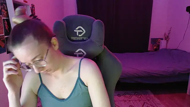 AnabelFrel online show from 04.12.26