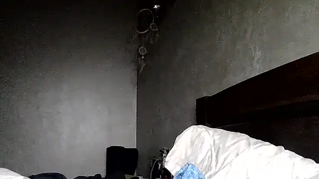 Snapshot of JulianaGold1 chatting on 03.16.26 JulianaGold1 online show from 03.16.26