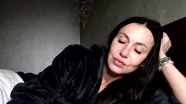 JulianaGold1 online show from 04.30.26