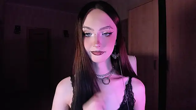 Snapshot of Alice__Aris chatting on 10.03.25 Alice Aris online show from 10.03.25