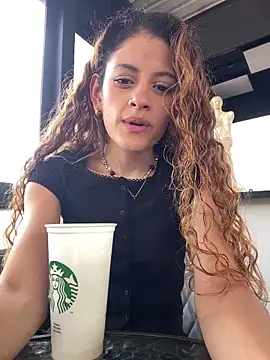 Snapshot of alana15 chatting on 11.03.25 alana15 online show from 11.03.25