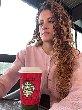 Snapshot of alana15 chatting on 12.02.25 alana15 online show from 12.02.25