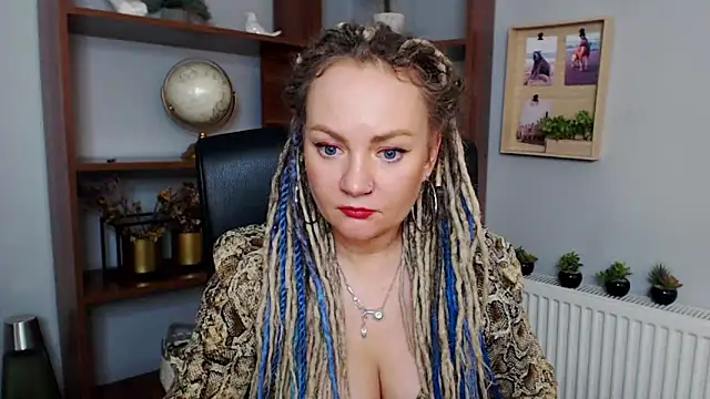 Snapshot of KayaMagic chatting on 03.06.25 KayaMagic online show from 03.06.25