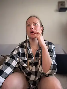 AlisaWhite online show from 01.15.25