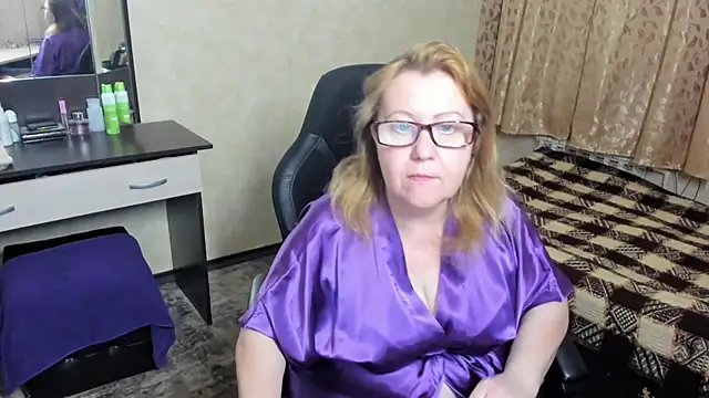 Snapshot of Frau_Marta chatting on 03.21.25 Frau Marta online show from 03.21.25