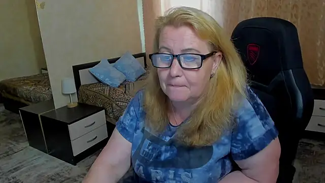 Frau Marta online show from 06.14.26