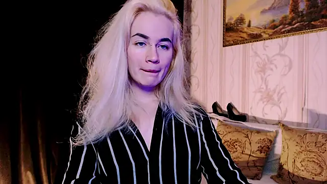 xxxcharismaaa online show from 11.16.25