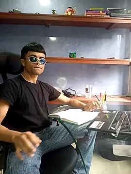 Snapshot of pinedasex777 chatting on 10.21.25 pinedasex777 online show from 10.21.25