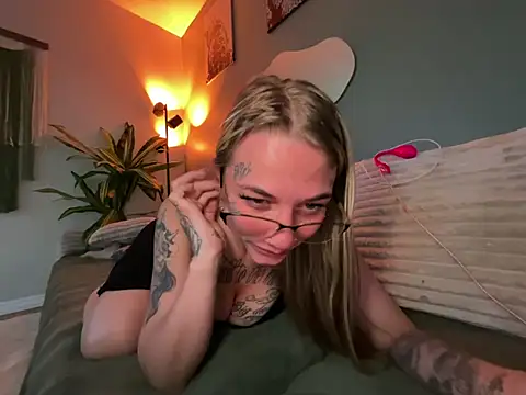 chloetease online show from 07.08.26