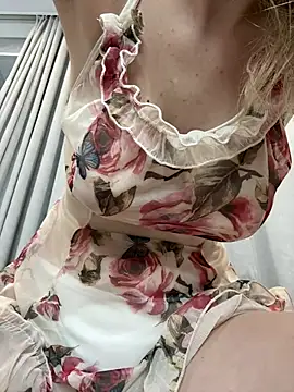 AnikaBest online show from 12.24.24