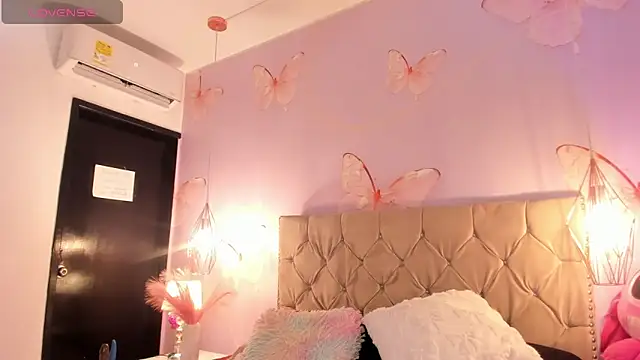 Vivi prinncess online show from 04.30.26