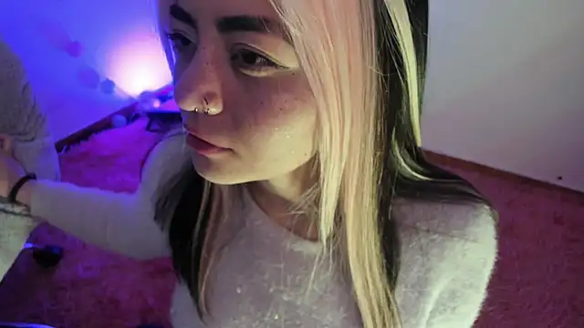 Sammysammy  online show from 12.22.24