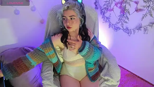 Sammysammy  online show from 03.18.25