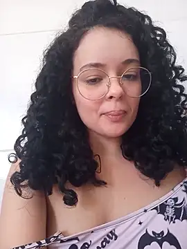 Snapshot of NinaSweet2 chatting on 06.17.26 NinaSweet2 online show from 06.17.26