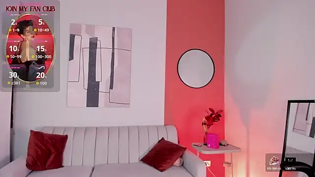 Snapshot of GraceElizabeth_ chatting on 05.19.26 GraceElizabeth online show from 05.19.26