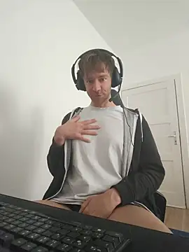 fit ass 2021 online show from 05.30.26