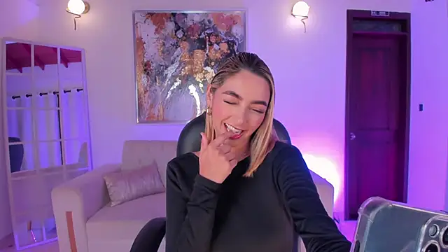 MelissaMoore  online show from 06.12.26
