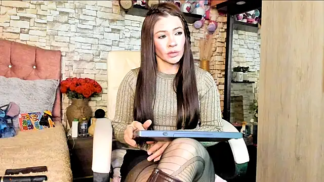 Carla expit online show from 07.12.26