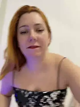 Snapshot of Patriciamoura69 chatting on 01.07.25 Patriciamoura69 online show from 01.07.25