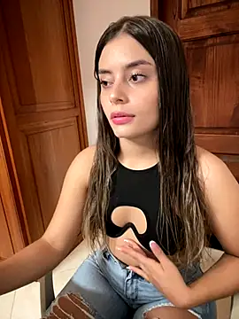 Snapshot of Miss_valeriaa chatting on 12.03.24 Miss valeriaa online show from 12.03.24