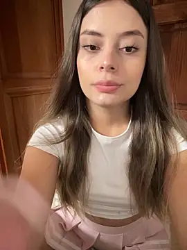 Snapshot of Miss_valeriaa chatting on 12.28.24 Miss valeriaa online show from 12.28.24