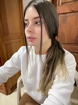 Snapshot of Miss_valeriaa chatting on 02.04.25 Miss valeriaa online show from 02.04.25