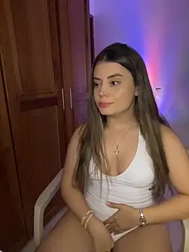 Snapshot of Miss_valeriaa chatting on 10.21.25 Miss valeriaa online show from 10.21.25