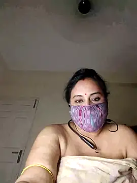 Snapshot of Sheela-Bhabi chatting on 06.19.26 Sheela-Bhabi online show from 06.19.26