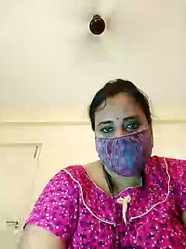 Snapshot of Sheela-Bhabi chatting on 06.20.26 Sheela-Bhabi online show from 06.20.26