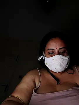 Snapshot of Sheela-Bhabi chatting on 06.24.26 Sheela-Bhabi online show from 06.24.26