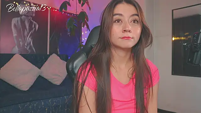 Snapshot of Bellapazzia chatting on 03.15.25 Bellapazzia online show from 03.15.25