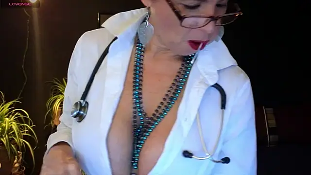 milfettefab online show from 10.04.25