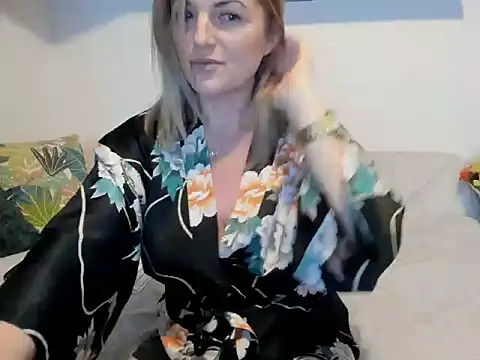 Jadore able online show from 02.15.25