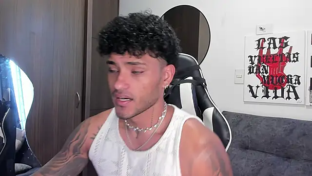 Alessandro Vanni online show from 12.16.25