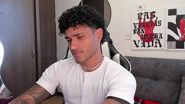 Alessandro Vanni online show from 01.06.26