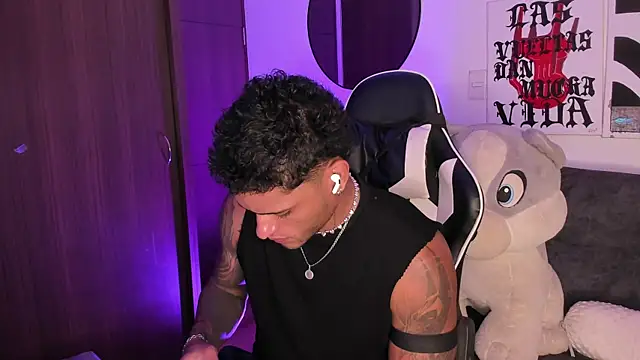 Alessandro Vanni online show from 07.28.26