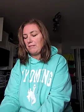 Canadian BBW online show from 11.23.25