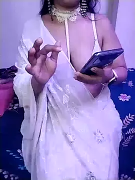 Snapshot of indian_passion chatting on 12.14.24 indian passion online show from 12.14.24