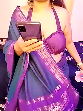 Snapshot of indian_passion chatting on 12.21.24 indian passion online show from 12.21.24