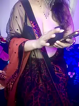 Snapshot of indian_passion chatting on 01.25.25 indian passion online show from 01.25.25
