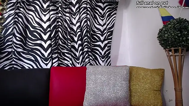 mia beatles online show from 10.07.25